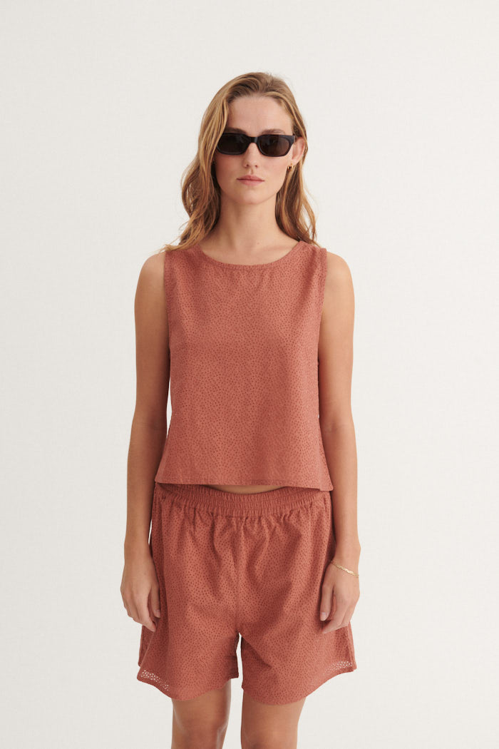 Basic Apparel Lotus Top Toppe 780 cedar wood