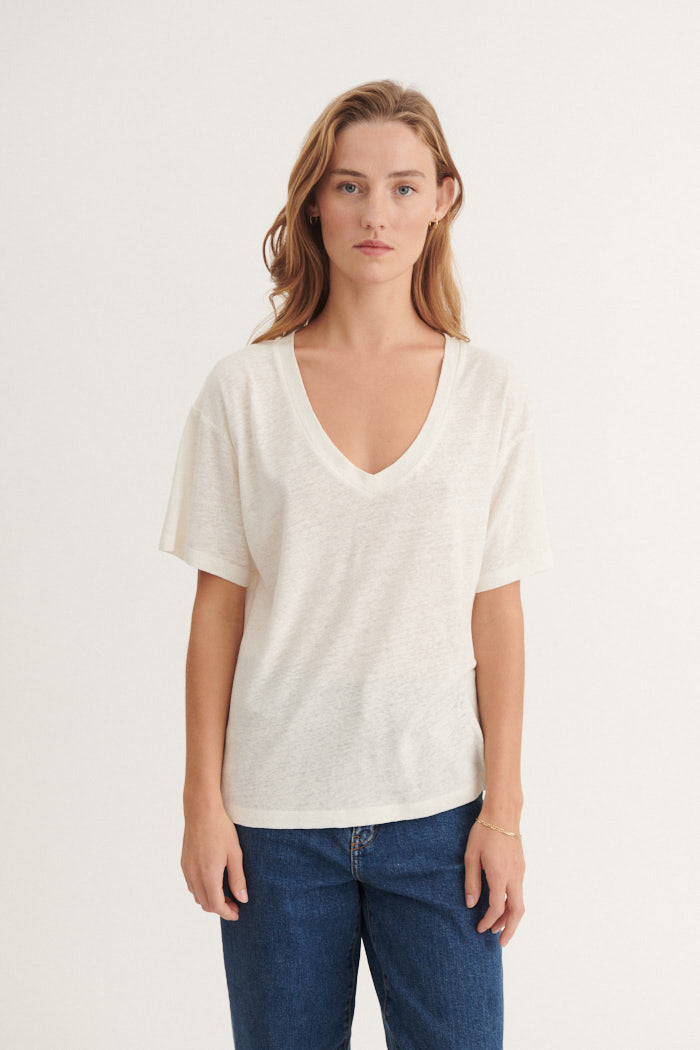Basic Apparel Ryda V-Neck Tee T-shirts 003 Off White