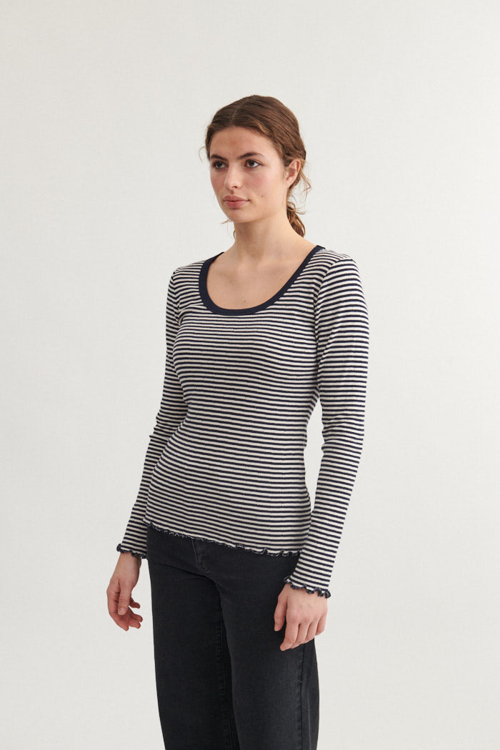 Basic Apparel Silma LS Tee T-shirts 721 Sky captain / birch